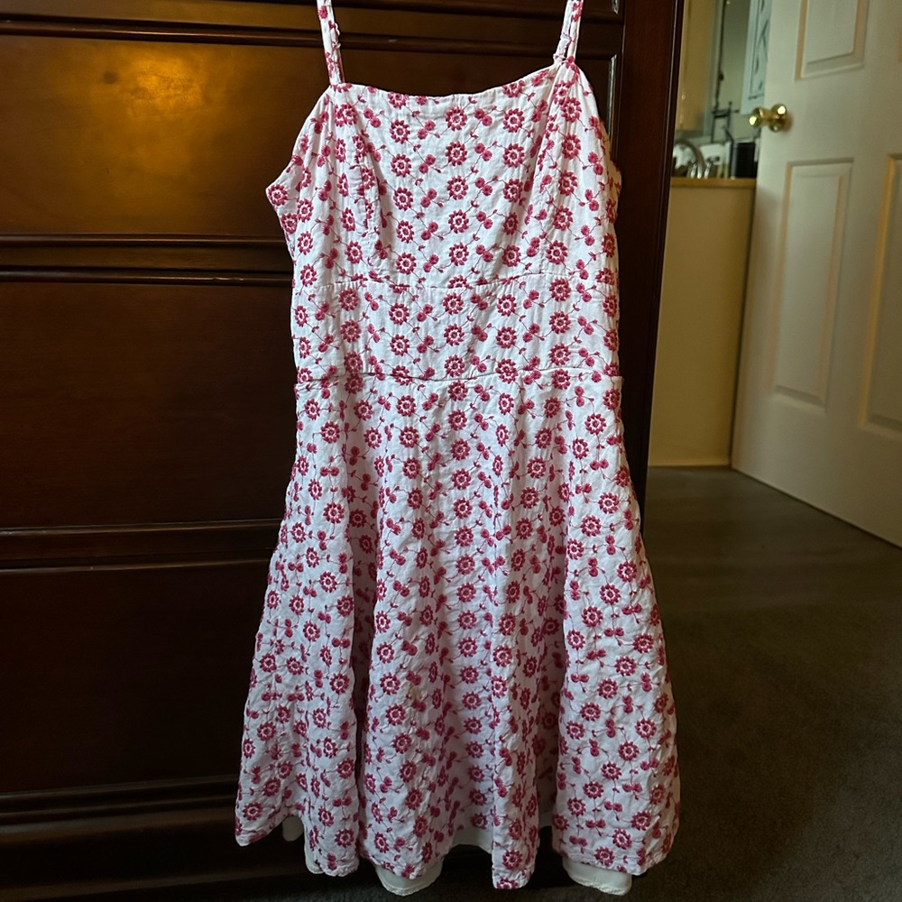 Doesn’t fit me anymore. In very good , like new , condition !